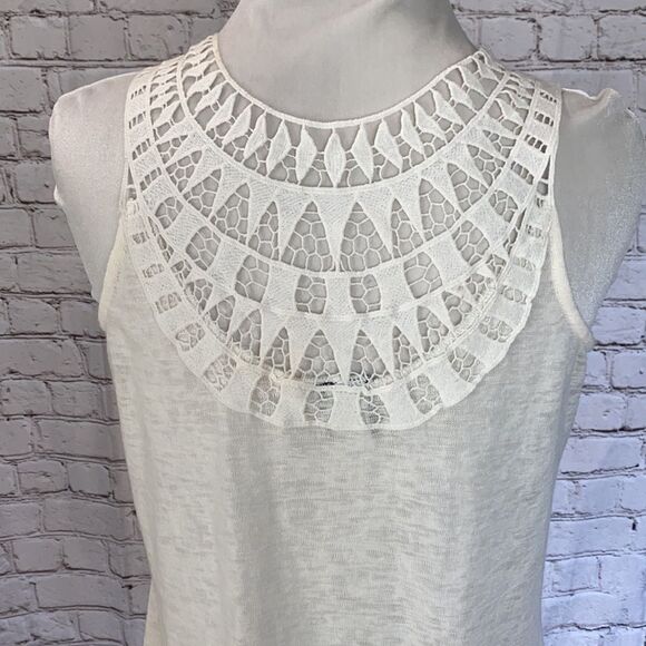 Bobeau top  - Picture 5 of 7